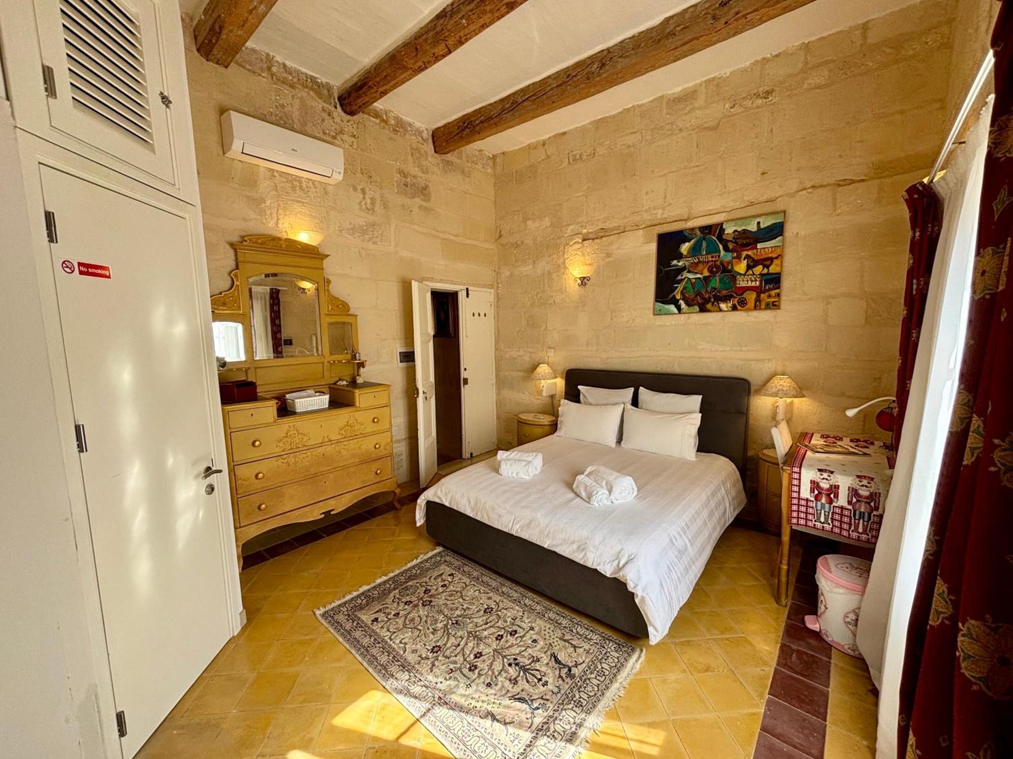 The Knight - Heritage & Art Home At Birgu Square Eksteriør bilde